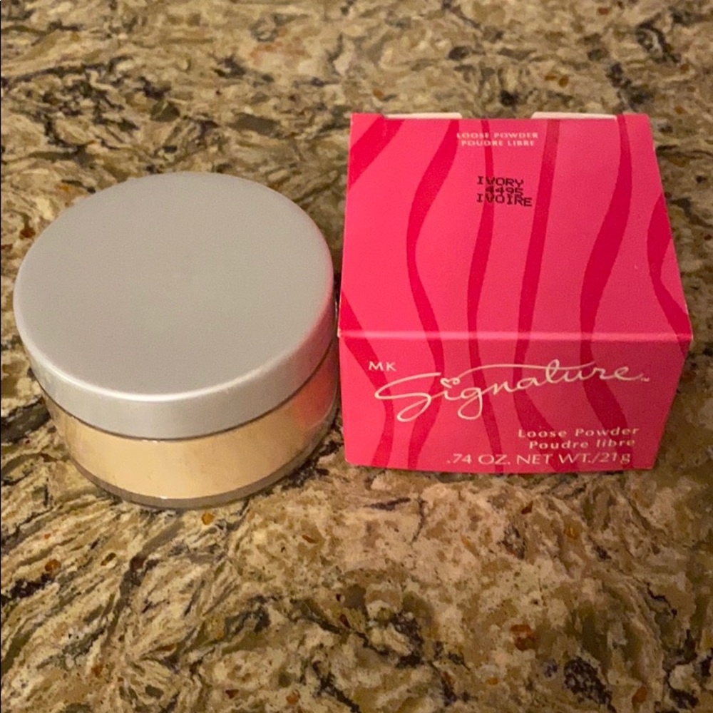 Mary Kay Ivory Loose Powder